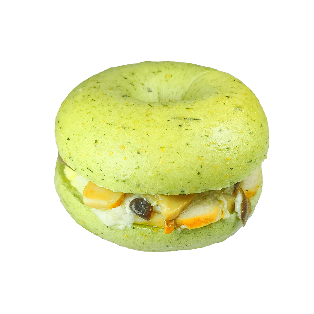 Bagel de espinafre, frango e cogumelo